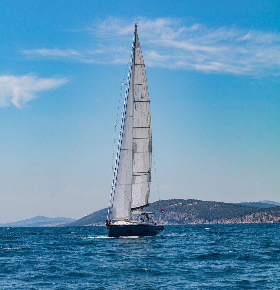 Oceanis 54