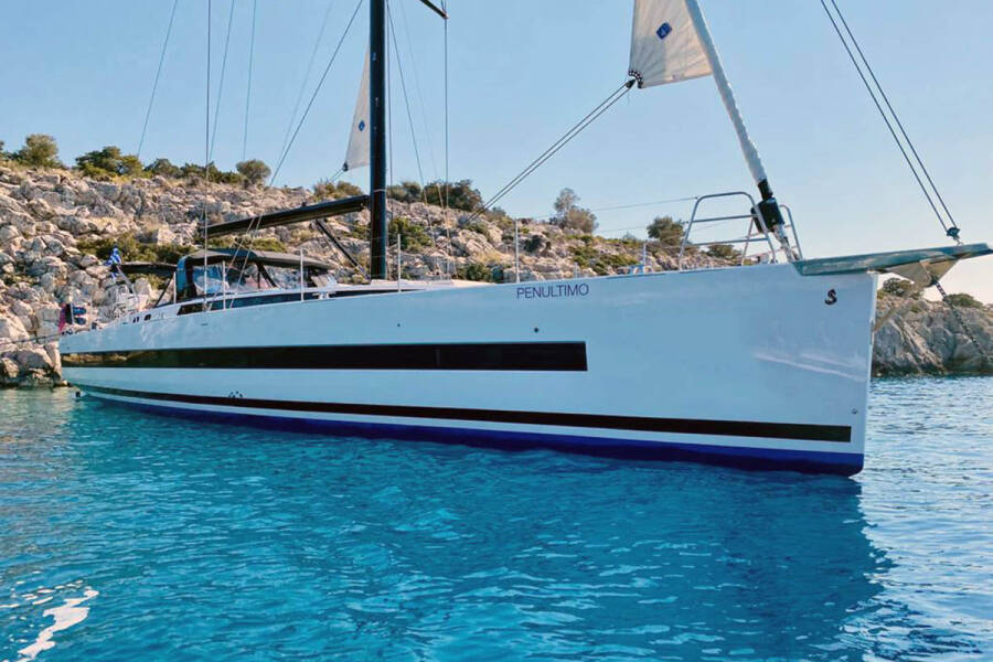 Oceanis Yacht 62