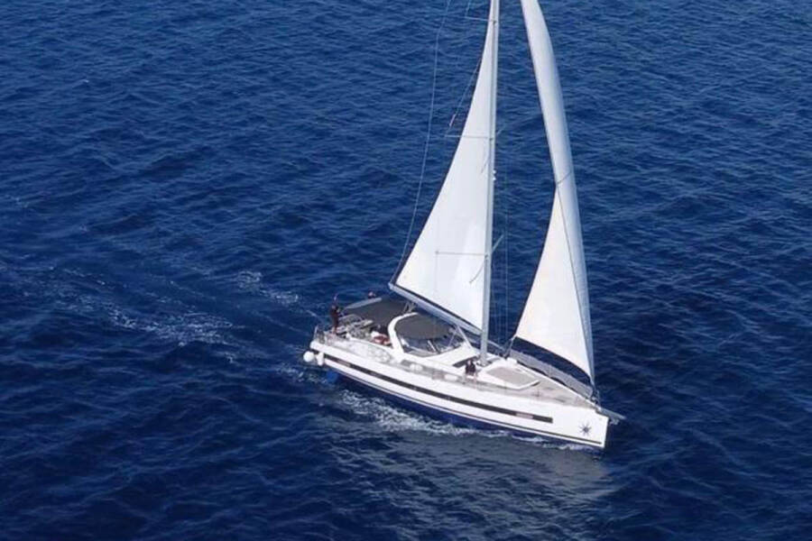 Oceanis Yacht 62