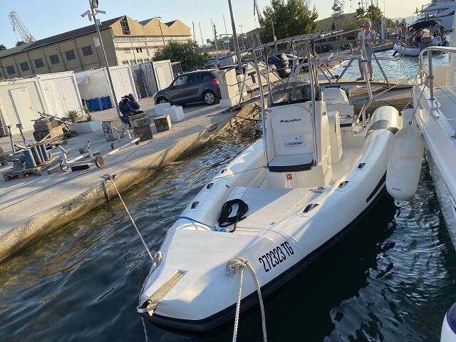 RIB Falkor 22