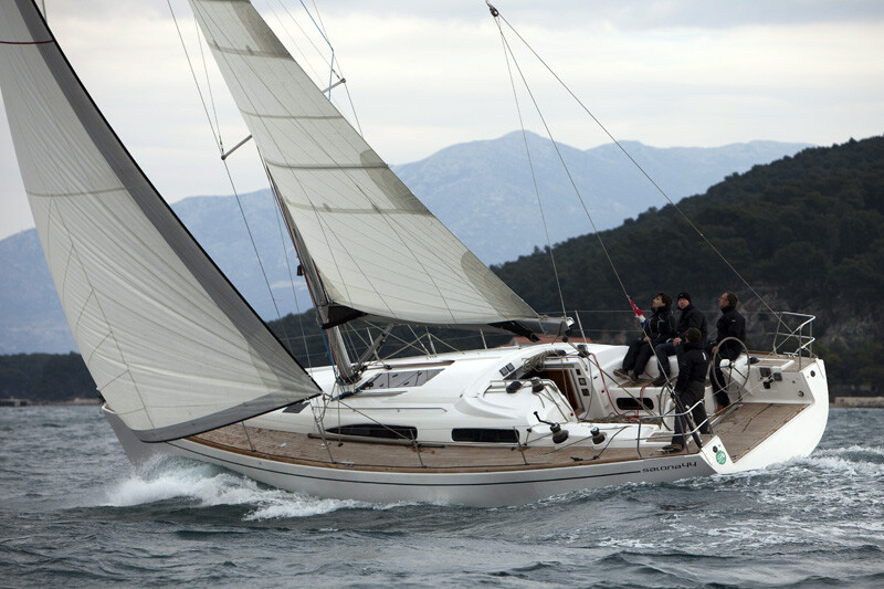 Salona 44