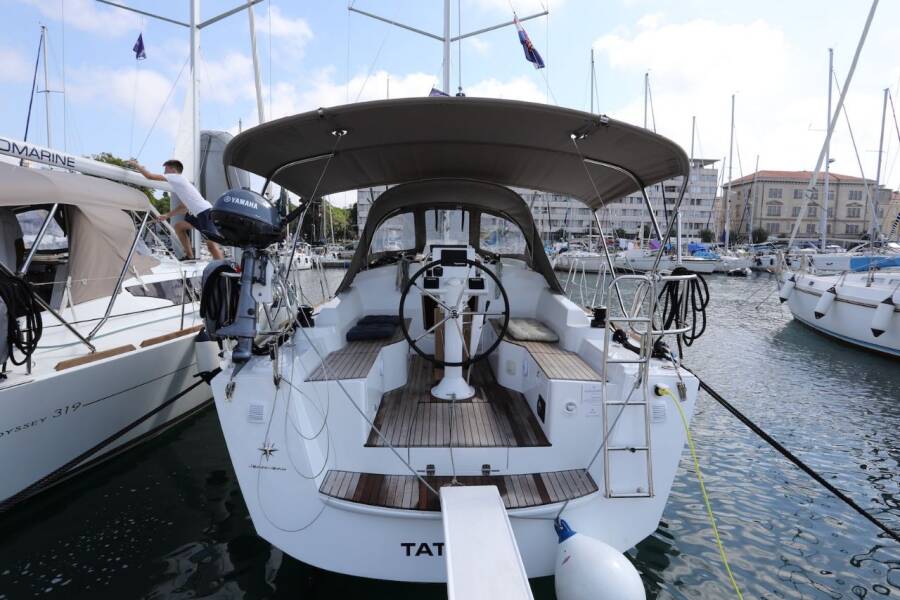 Sun Odyssey 319