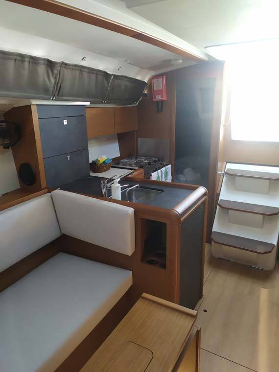 Sun Odyssey 349