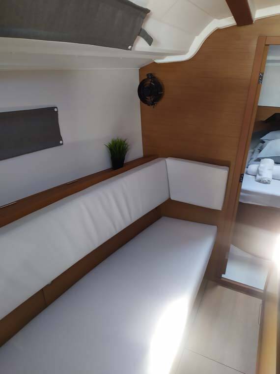 Sun Odyssey 349