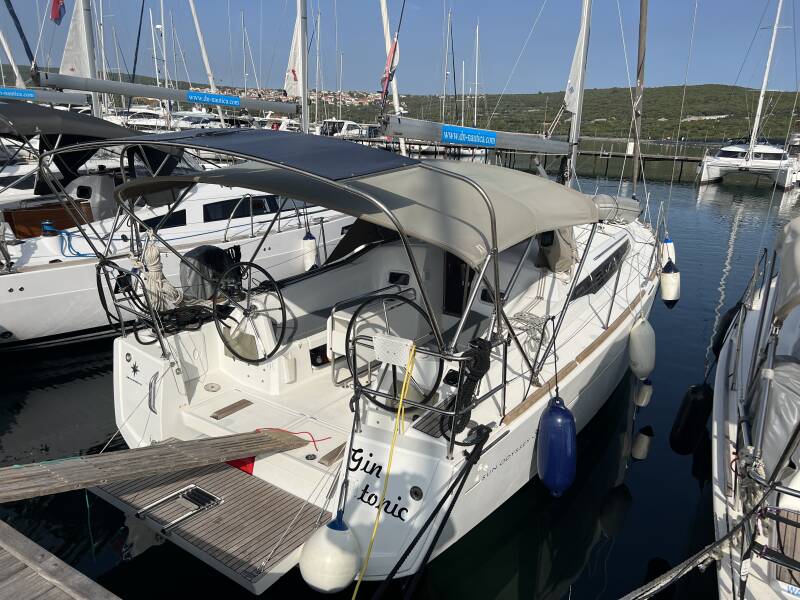 Sun Odyssey 349