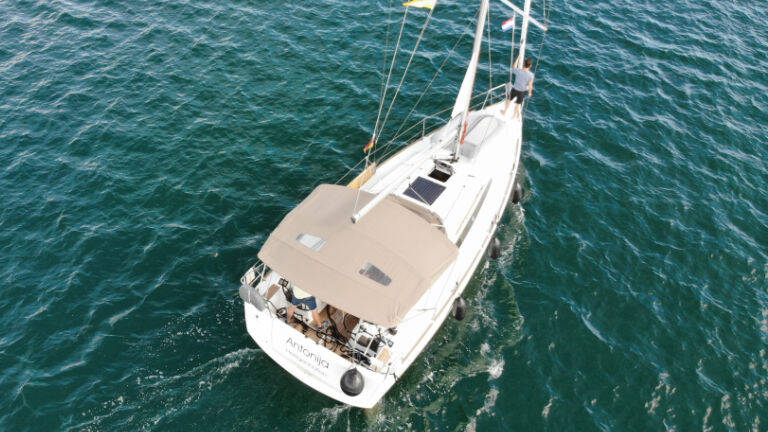 Sun Odyssey 349