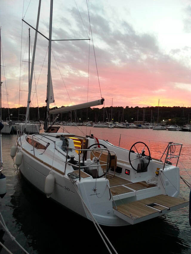 Sun Odyssey 349