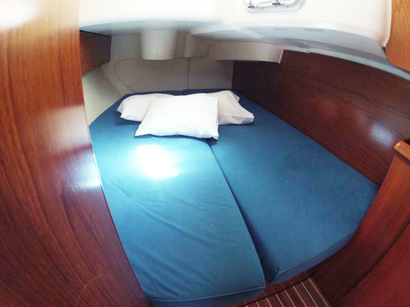 Sun Odyssey 35