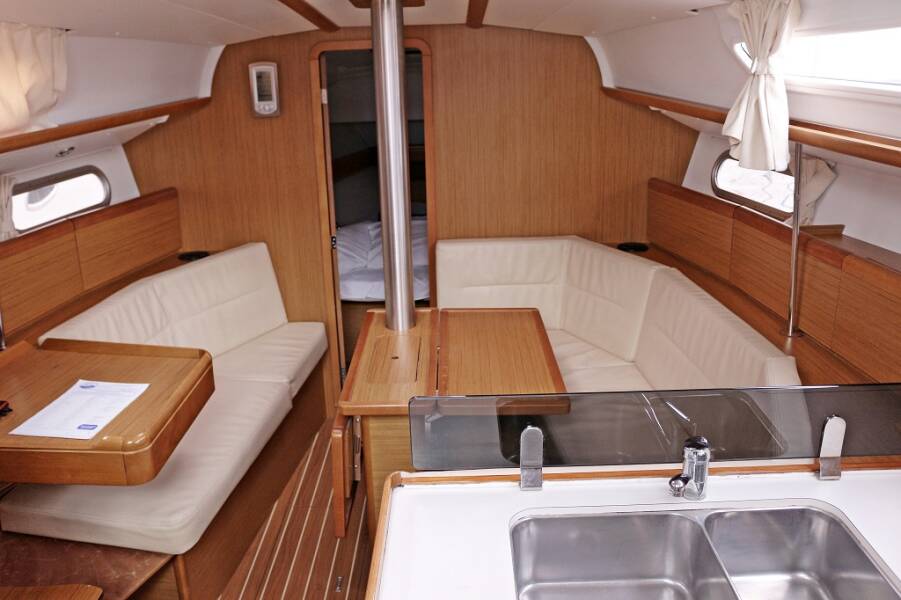 Sun Odyssey 36i