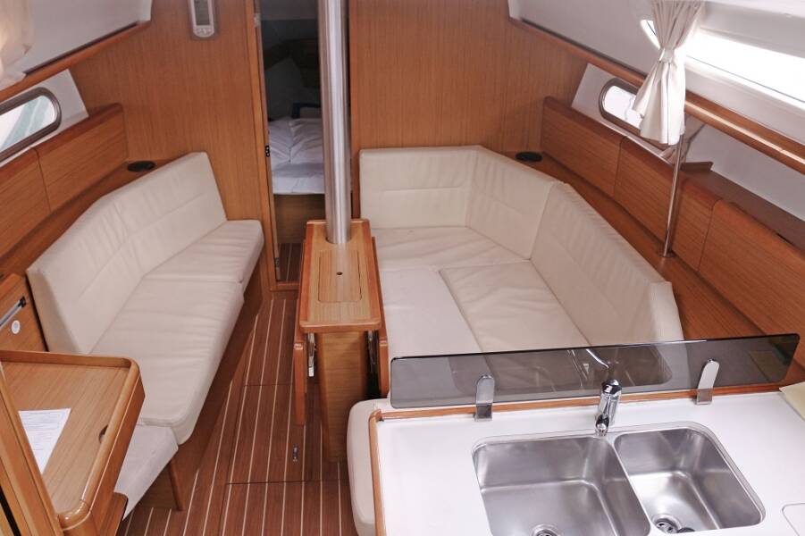 Sun Odyssey 36i