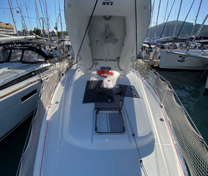 Sun Odyssey 380