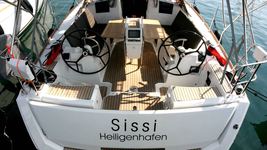 Sun Odyssey 389