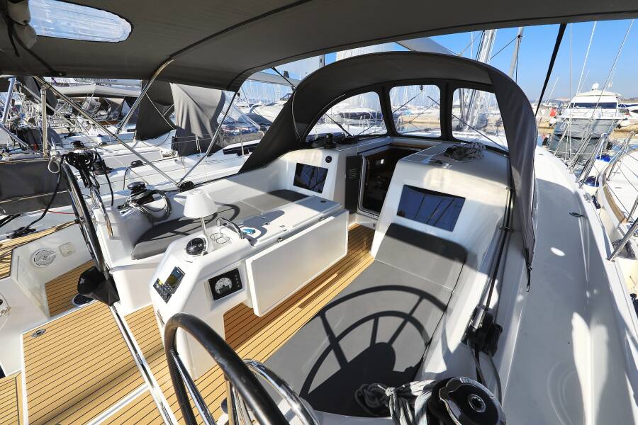 Sun Odyssey 410