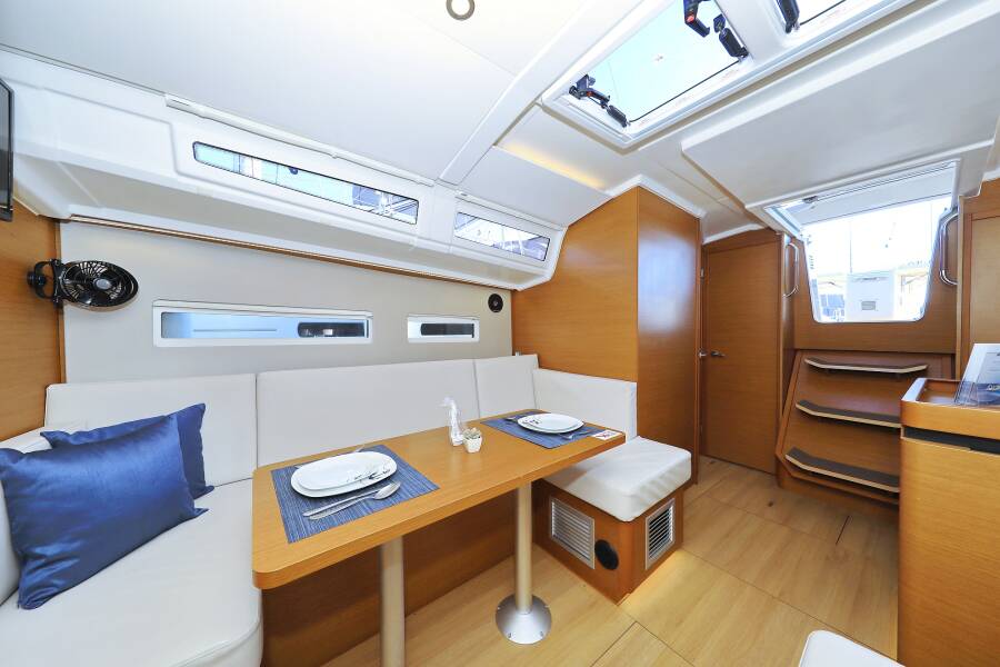 Sun Odyssey 410