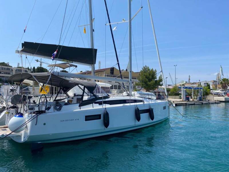 Sun Odyssey 410