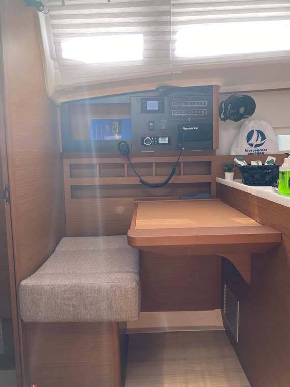 Sun Odyssey 410