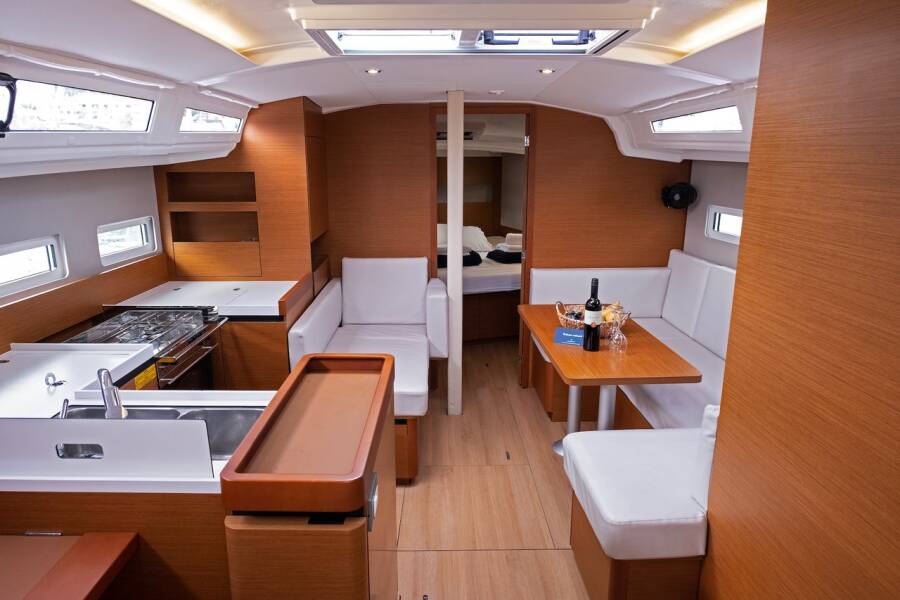 Sun Odyssey 410