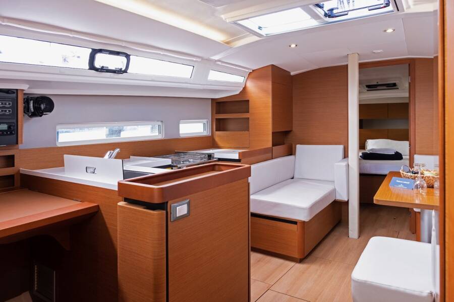 Sun Odyssey 410