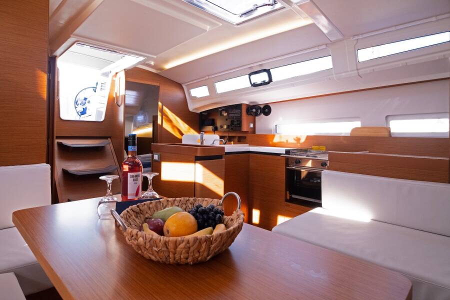 Sun Odyssey 410