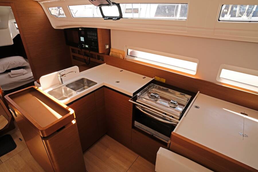 Sun Odyssey 410