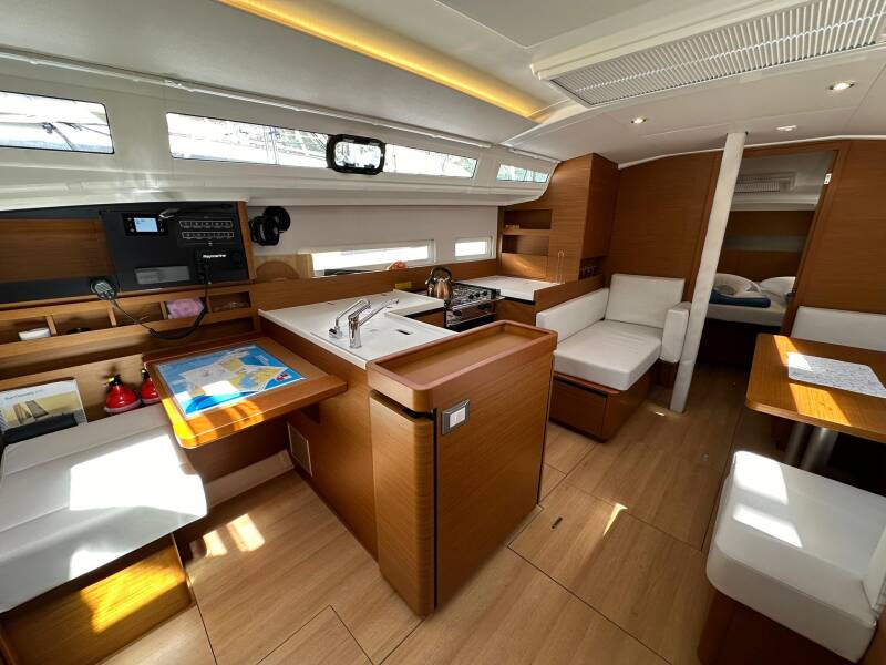 Sun Odyssey 410