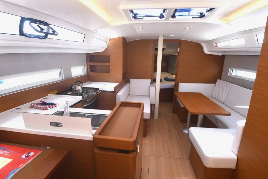 Sun Odyssey 410