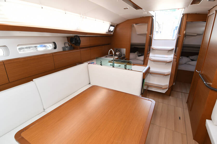 Sun Odyssey 419