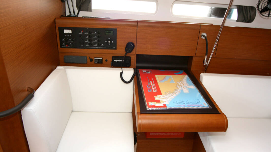 Sun Odyssey 419