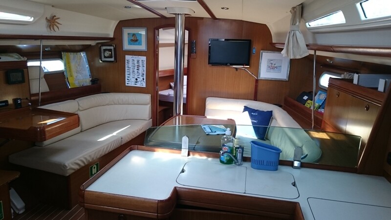 Sun Odyssey 42i