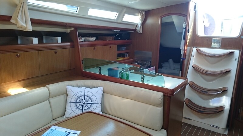 Sun Odyssey 42i