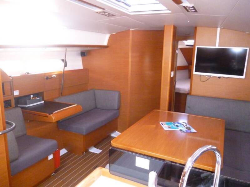 Sun Odyssey 439