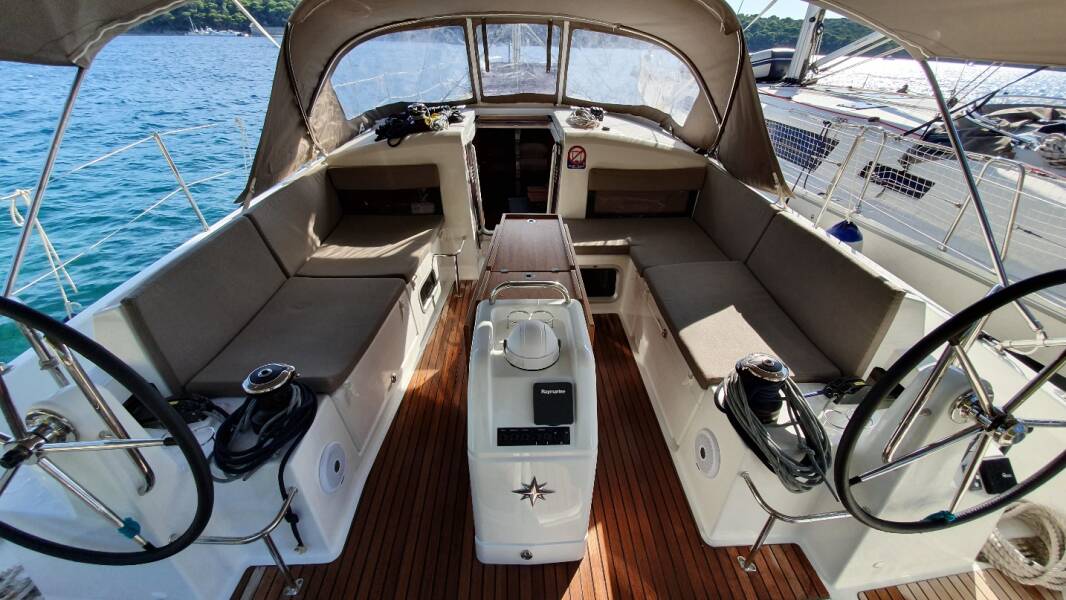 Sun Odyssey 440