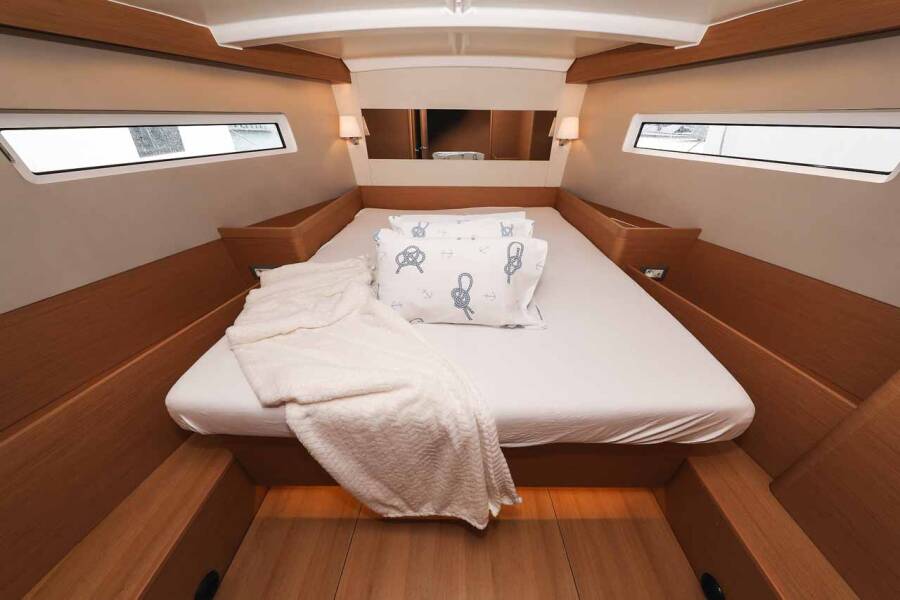 Sun Odyssey 440