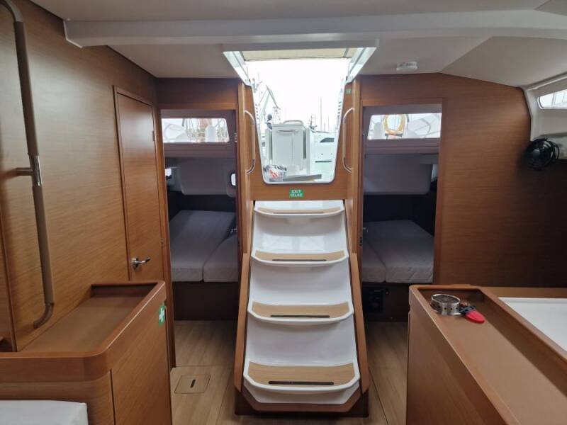 Sun Odyssey 440