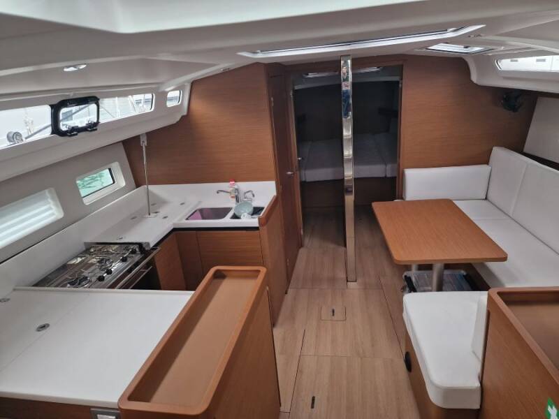 Sun Odyssey 440