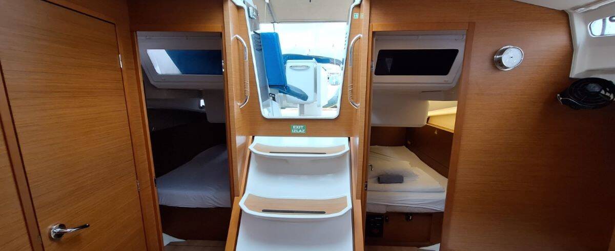 Sun Odyssey 440