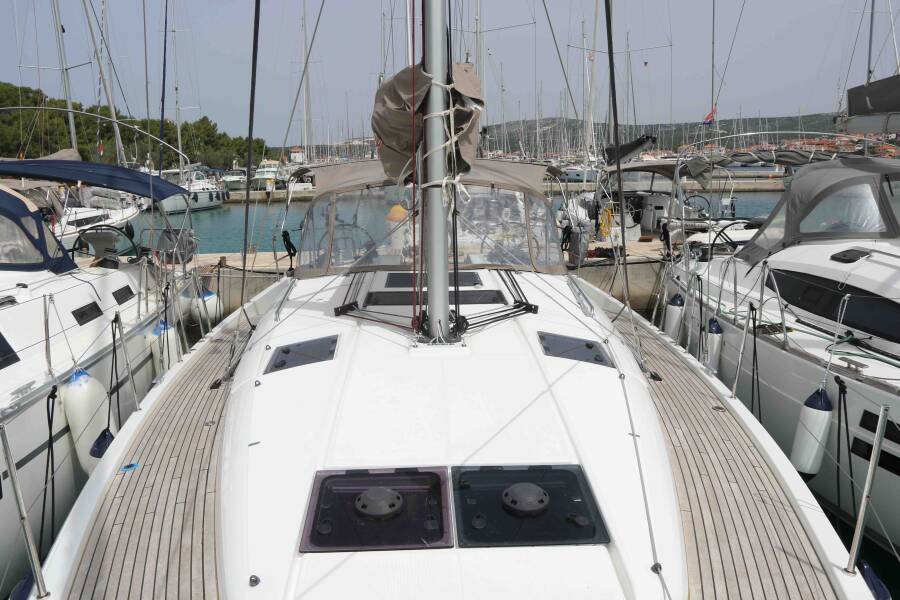 Sun Odyssey 440