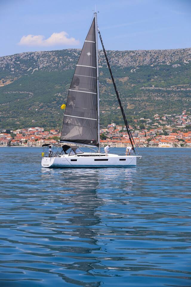 Sun Odyssey 440