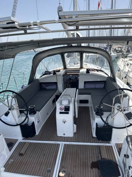 Sun Odyssey 440