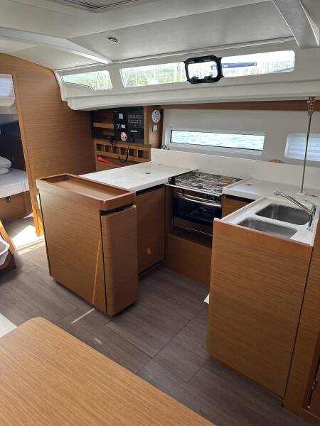 Sun Odyssey 440