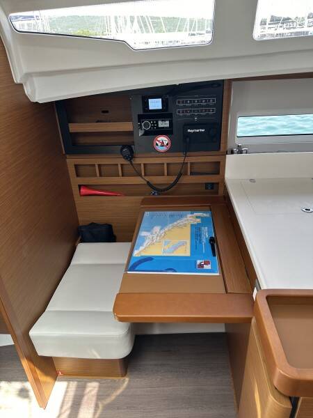 Sun Odyssey 440