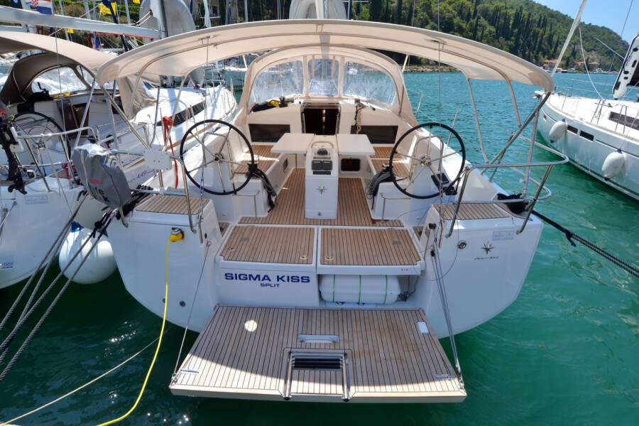 Sun Odyssey 440