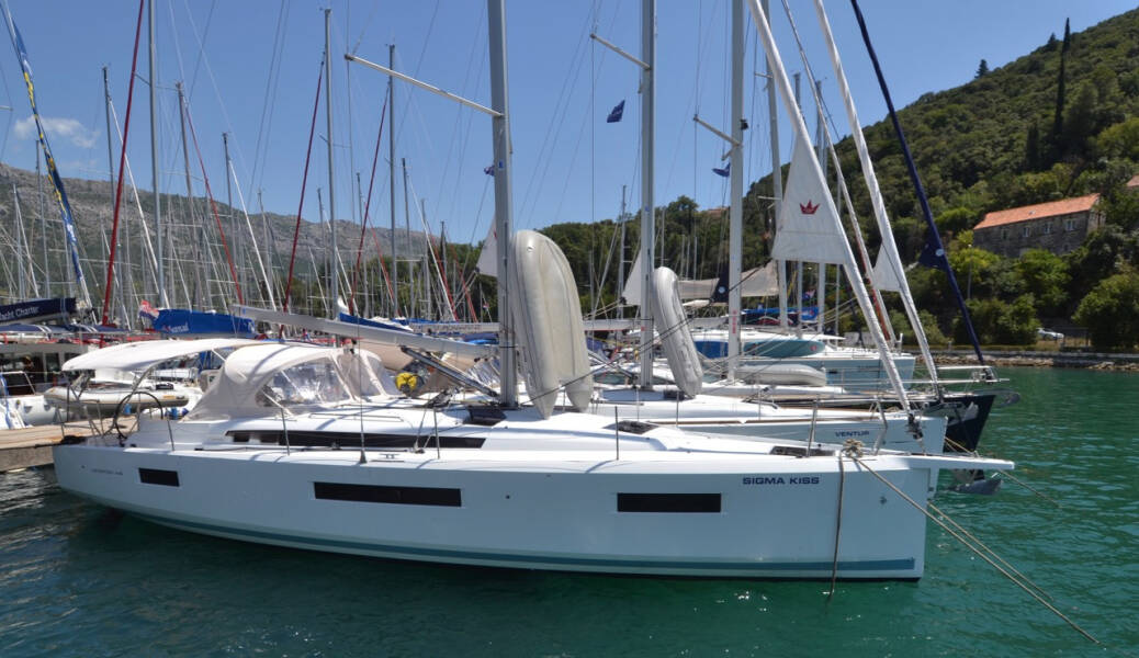 Sun Odyssey 440