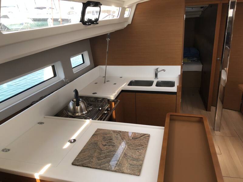 Sun Odyssey 440