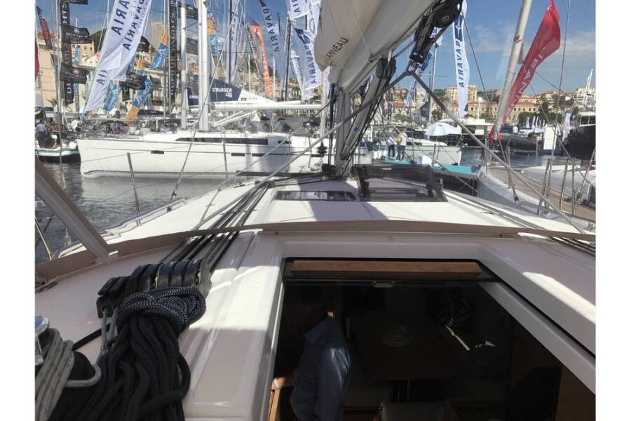 Sun Odyssey 440