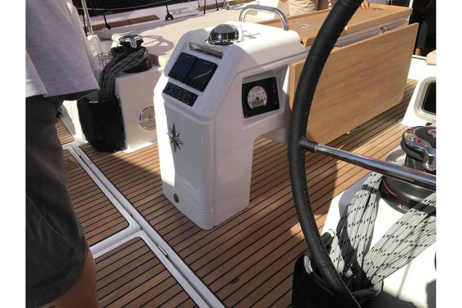 Sun Odyssey 440