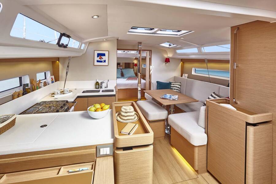 Sun Odyssey 440