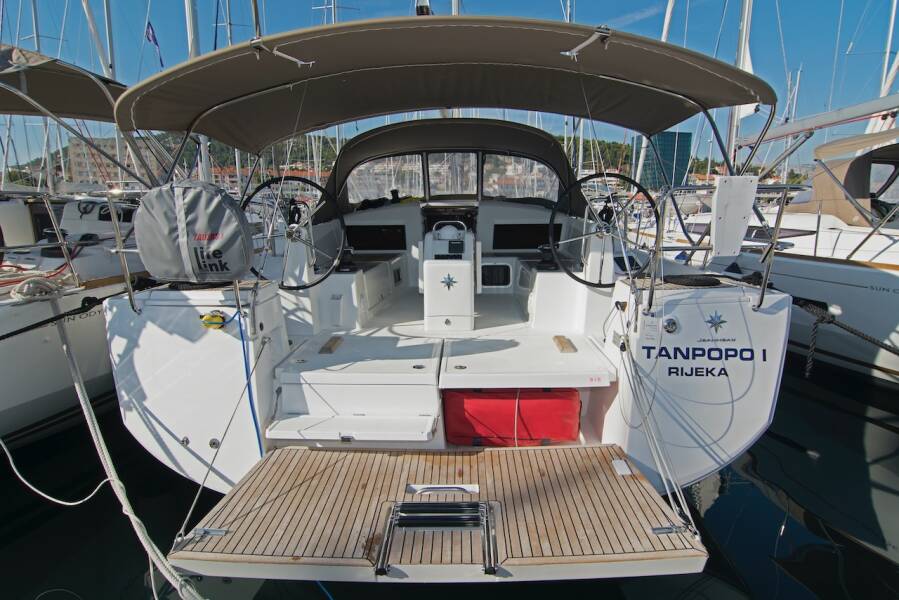 Sun Odyssey 440