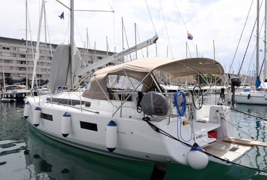 Sun Odyssey 440