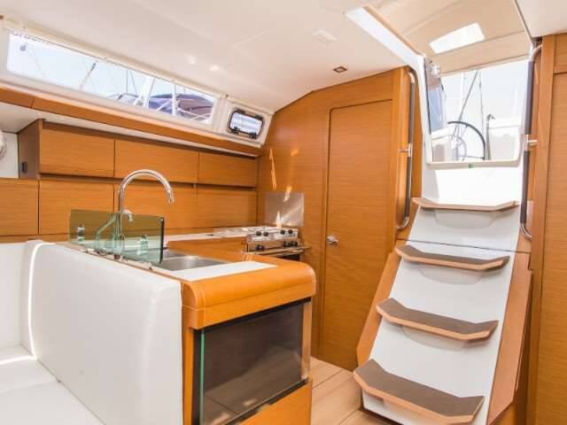 Sun Odyssey 449